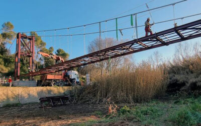 Puente peatonal y para ciclistas en Barberà del Vallès